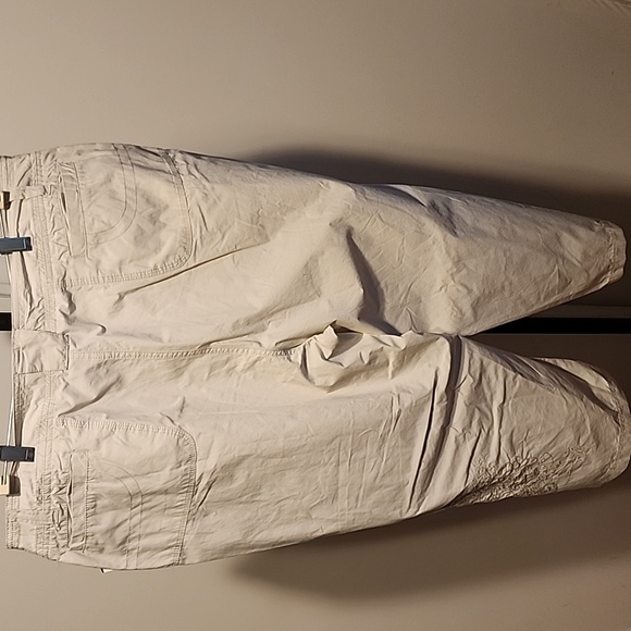 La Cabana Cropped Pants - Picture 2 of 5